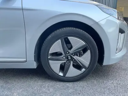 Photo 15 Hyundai Ioniq  Hybrid 141 ch