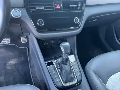 Photo 10 Hyundai Ioniq  Hybrid 141 ch