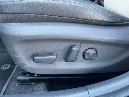 Photo 32 Hyundai Ioniq  Hybrid 141 ch