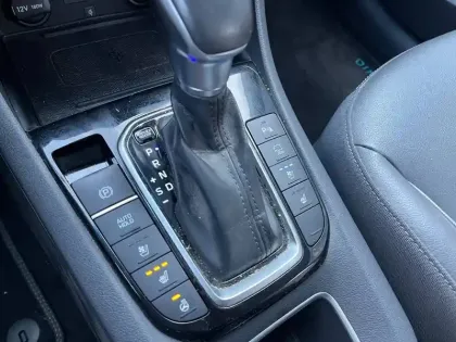 Photo 90 Hyundai Ioniq  Hybrid 141 ch