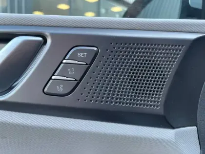 Photo 21 Hyundai Ioniq  Hybrid 141 ch