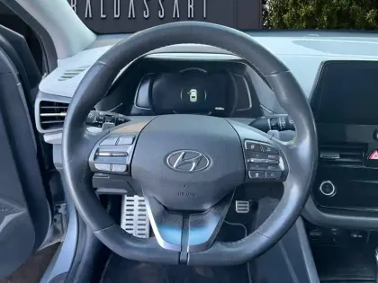 Photo 11 Hyundai Ioniq  Hybrid 141 ch