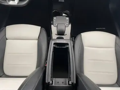 Photo 29 Mercedes Classe A  250 e 8G-DCT