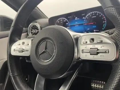 Photo 23 Mercedes Classe A  250 e 8G-DCT