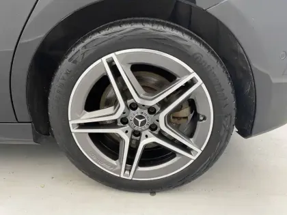 Photo 48 Mercedes Classe A Gén. IV (W177) Ph1 AMG Line 5