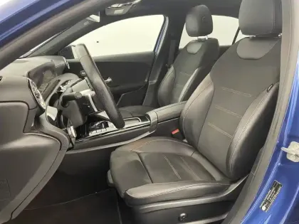 Photo 14 Mercedes Classe A  250 e 8G-DCT