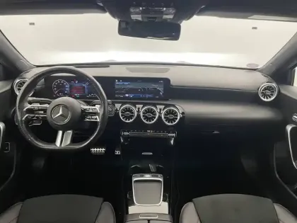 Photo 28 Mercedes Classe A  250 e 8G-DCT