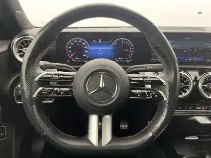 Photo 53 Mercedes Classe A  250 e 8G-DCT