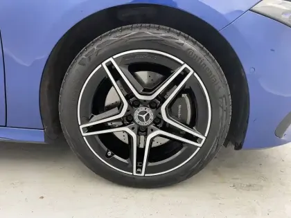 Photo 12 Mercedes Classe A  250 e 8G-DCT