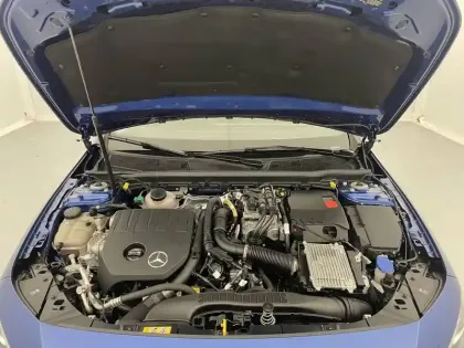 Photo 19 Mercedes Classe A  250 e 8G-DCT