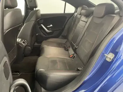 Photo 15 Mercedes Classe A  250 e 8G-DCT