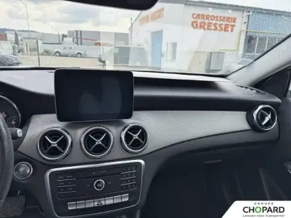 Photo 11 Mercedes GLA  200 d 7-G DCT