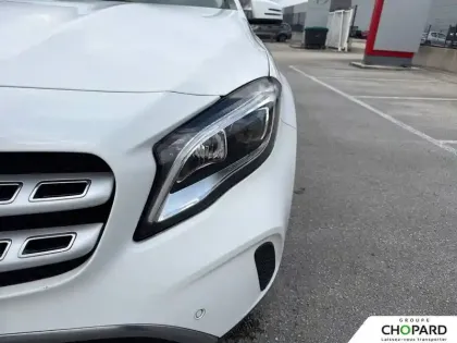 Photo 21 Mercedes GLA  200 d 7-G DCT