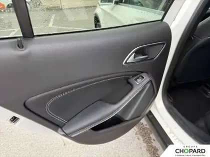 Photo 18 Mercedes GLA  200 d 7-G DCT