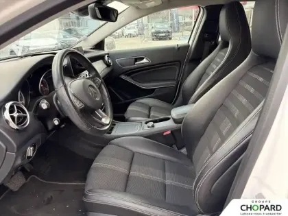 Photo 10 Mercedes GLA  200 d 7-G DCT