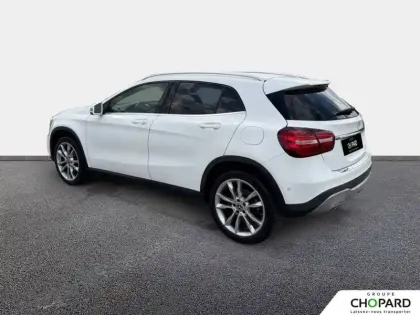 Photo 6 Mercedes GLA  200 d 7-G DCT