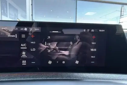 Photo 14 Peugeot 3008  Hybrid 136 e-DCS6