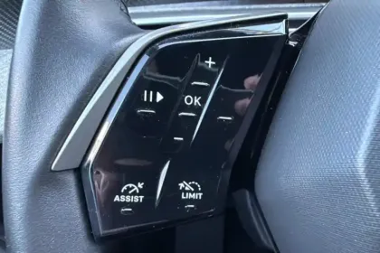 Photo 20 Peugeot 3008  Hybrid 136 e-DCS6