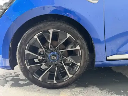 Photo 66 Renault Clio Gén. V (BJA) Ph2 esprit Alpine 5