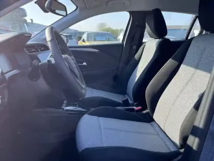 Photo 25 Opel Corsa  1.2 Turbo Hybrid 100 ch e-DCT6