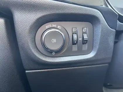 Photo 13 Opel Corsa  1.2 Turbo Hybrid 100 ch e-DCT6