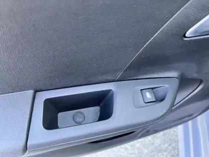 Photo 27 Opel Corsa  1.2 Turbo Hybrid 100 ch e-DCT6