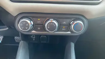 Photo 6 Nissan Micra  IG-T 92