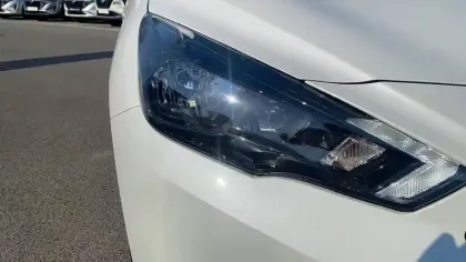 Photo 27 Nissan Micra  IG-T 92