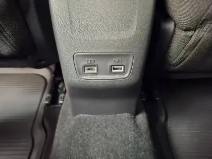 Photo 8 Peugeot 208  100 S&S BVM6