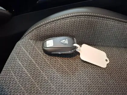 Photo 21 Peugeot 208  100 S&S BVM6