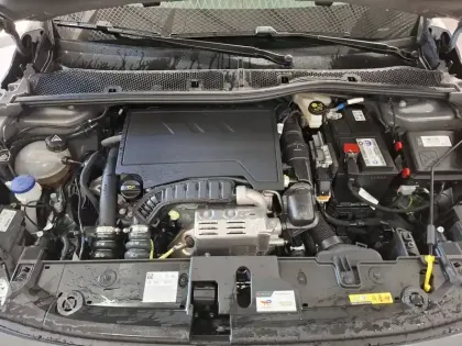 Photo 29 Peugeot 208  100 S&S BVM6