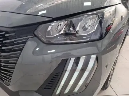 Photo 28 Peugeot 208  100 S&S BVM6