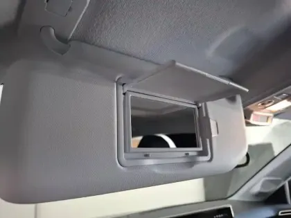 Photo 24 Peugeot 208  100 S&S BVM6