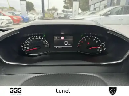 Photo 13 Peugeot 2008  PureTech 100 S&S BVM6