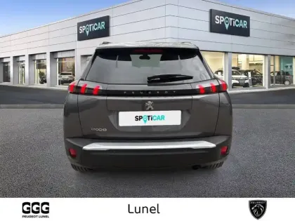 Photo 44 Peugeot 2008  PureTech 100 S&S BVM6