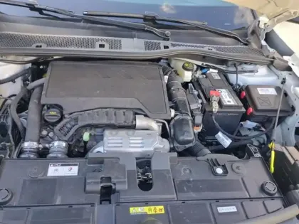 Photo 6 Citroën C4  PureTech 130 S&S EAT8 Feel Pack