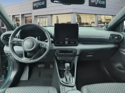 Photo 9 Toyota Yaris  Hybride 130h Collection