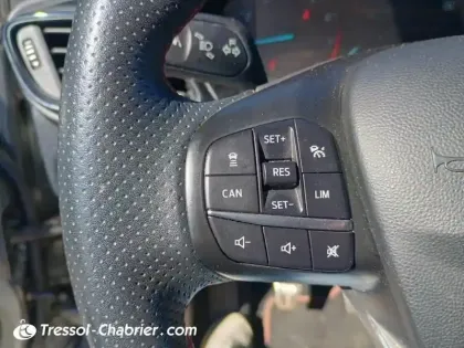 Photo 18 Ford Fiesta  1.0 EcoBoost Flexifuel 95 ch S&S BVM6 ST-Line