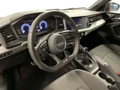 Photo 8 Audi A1 30 TFSI 116 ch S tronic 7 S line Plus