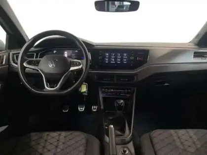 Photo 7 Volkswagen Polo 1.0 TSI 95 S&S BVM5 R-Line Edition