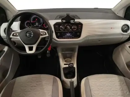 Photo 7 Volkswagen Up ! 2.0 1.0 65 BlueMotion Technology BVM5 Beats Audio