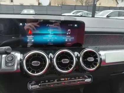 Photo 17 Mercedes GLB  220 d 4MATIC AMG Line