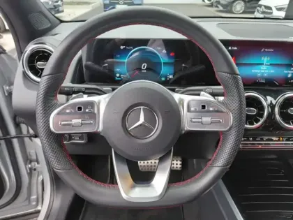 Photo 16 Mercedes GLB  220 d 4MATIC AMG Line