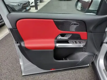 Photo 14 Mercedes GLB  220 d 4MATIC AMG Line