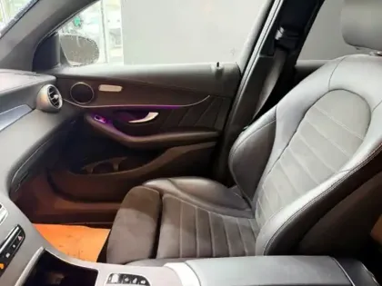 Photo 19 Mercedes Classe GLC GLC 300de 4MATIC Coupé AMG Lin