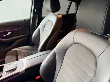 Photo 15 Mercedes Classe GLC GLC 300de 4MATIC Coupé AMG Lin