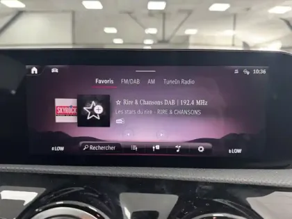 Photo 17 Mercedes Classe A 200 d AMG Line