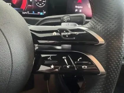 Photo 13 Mercedes Classe A 200 d AMG Line