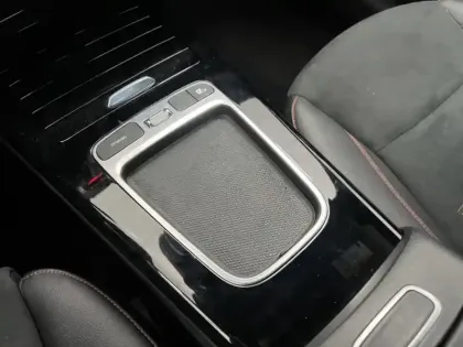 Photo 37 Mercedes Classe A Gén. IV (W177) Ph2 AMG Line 5