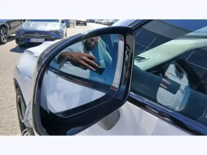 Photo 12 Volvo Xc60 Gén. II Ph2 R-Design 5